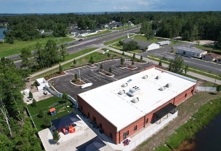 More Photos Of 1135 Clay st, Fleming Island Daycare Center For Sale