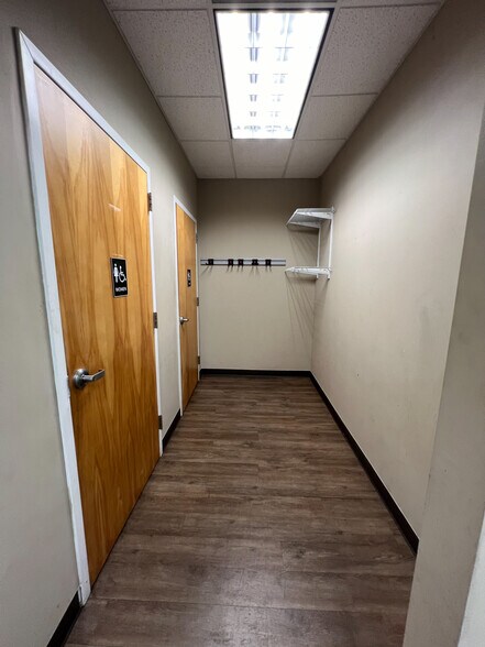 More Photos Of 192 Talbert Pointe Dr, Mooresville Warehouse For Sale