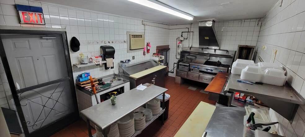 More Photos Of 8505 E Colonial Dr, Orlando Funeral Home For Sale