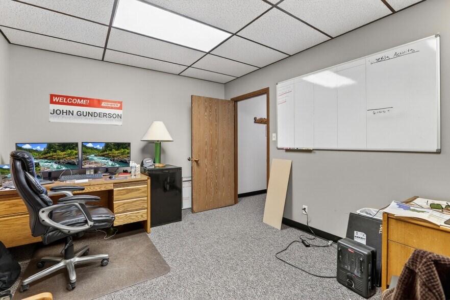 More Photos Of 819 Central Ave, Great Falls Office For Sale