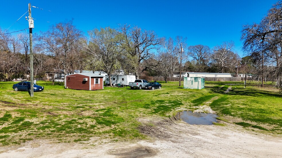 More Photos Of 116 Steinback Ave, Trinity Marina For Sale