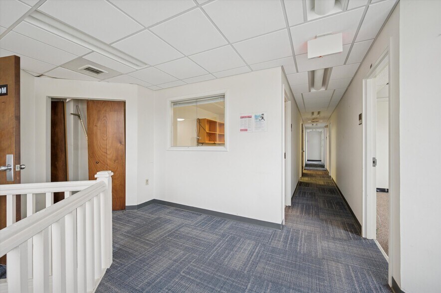 More Photos Of 4147 Woodland ave, Philadelphia Office For Sale