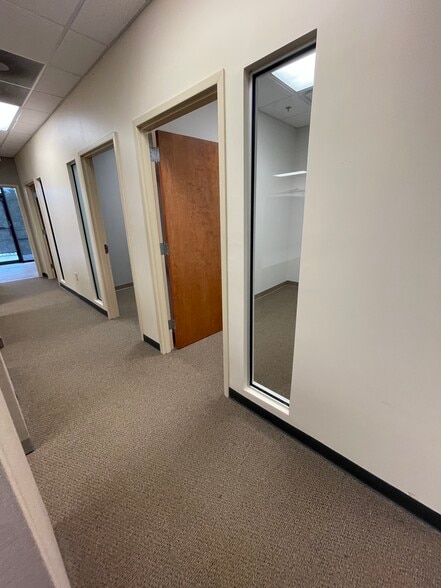More Photos Of 540 Lake Center Pky, Cumming Office For Lease