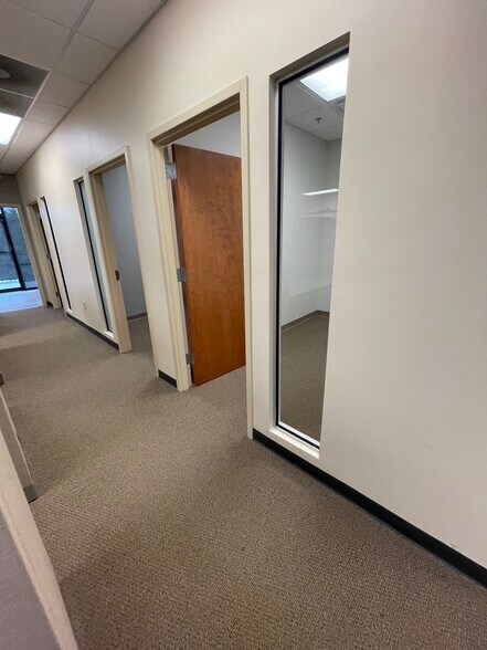More Photos Of 540 Lake Center Pky, Cumming Office For Lease