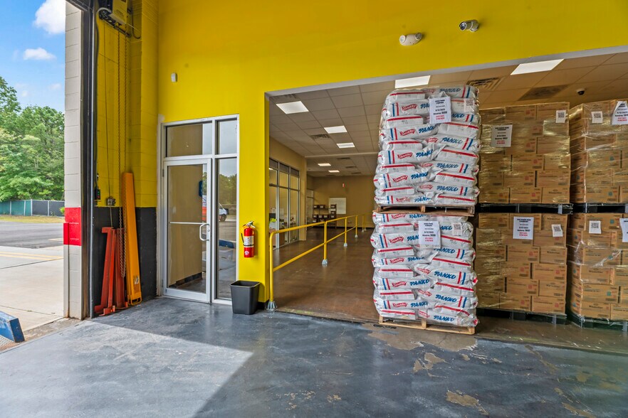 More Photos Of 154 Tices Ln, East Brunswick Manufacturing For Sale