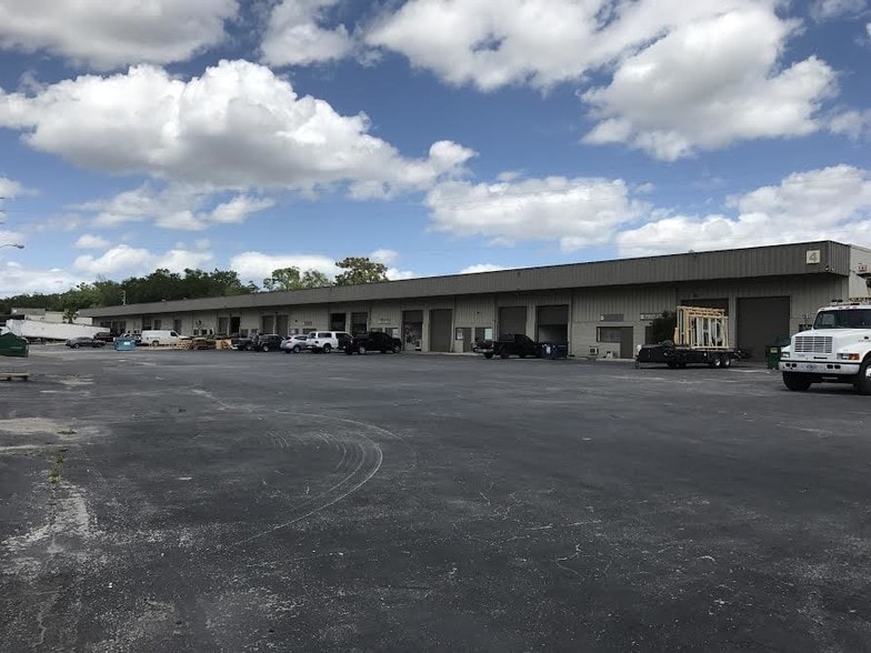 More Photos Of 6127-6157 Cyril Ave, Orlando Manufacturing For Lease