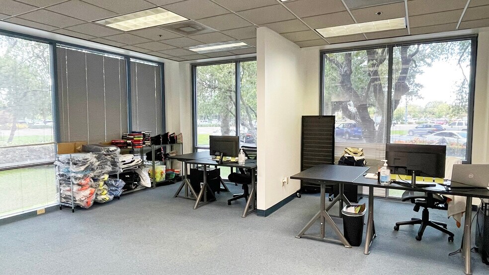 More Photos Of 4210 Metro Pky, Fort Myers Office For Lease
