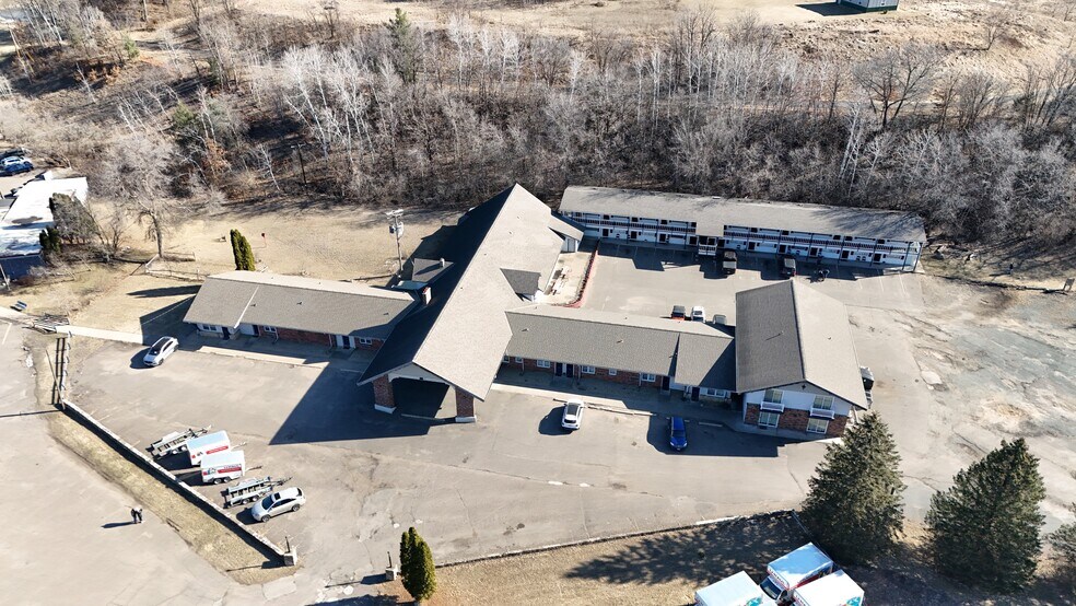 Primary Photo Of 726 S Highway 35, Saint Croix Falls Hotel For Sale