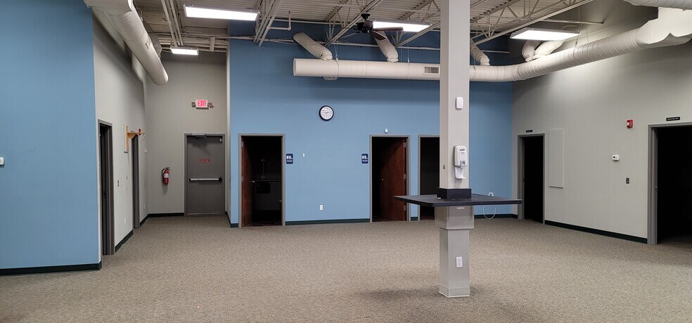 More Photos Of 131 New Rd, Parsippany Storefront For Lease