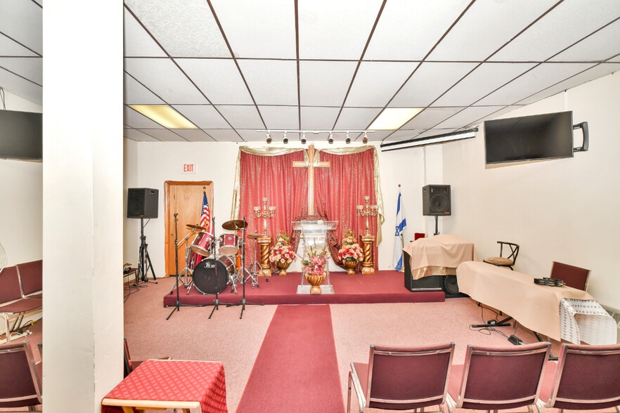 More Photos Of 35-37 Fairmount Ave, Boston Religious Facility For Sale