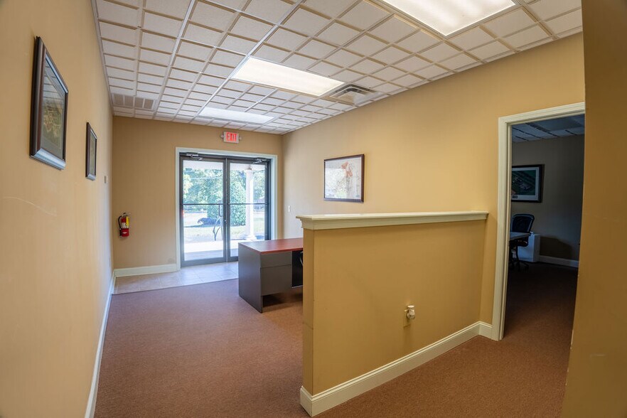 More Photos Of 403 S Pleasant Hill Rd, Warner Robins Office For Sale