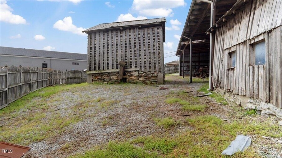 More Photos Of 306 W Main St, South Hill Office Residential For Sale