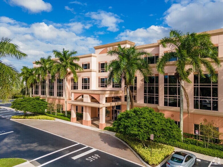 Primary Photo Of 1600 Sawgrass Corporate Pky, Sunrise Office For Lease