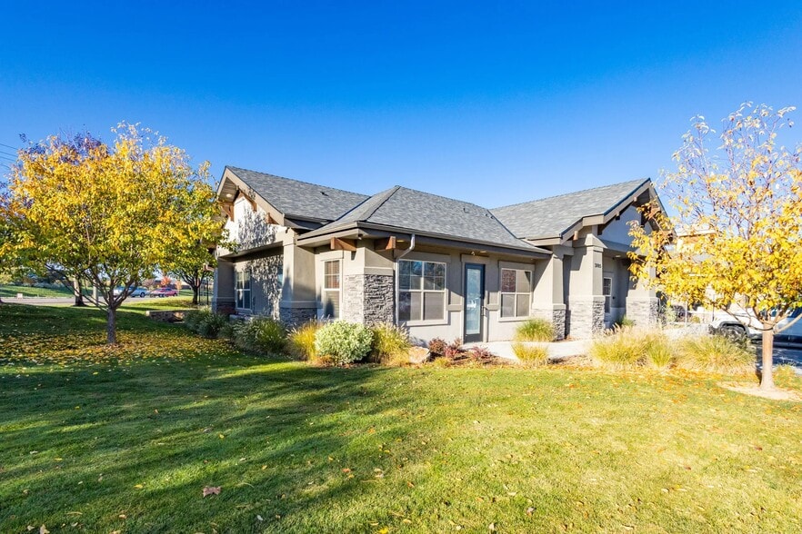 More Photos Of 3405 W Bavaria St, Eagle Office For Lease