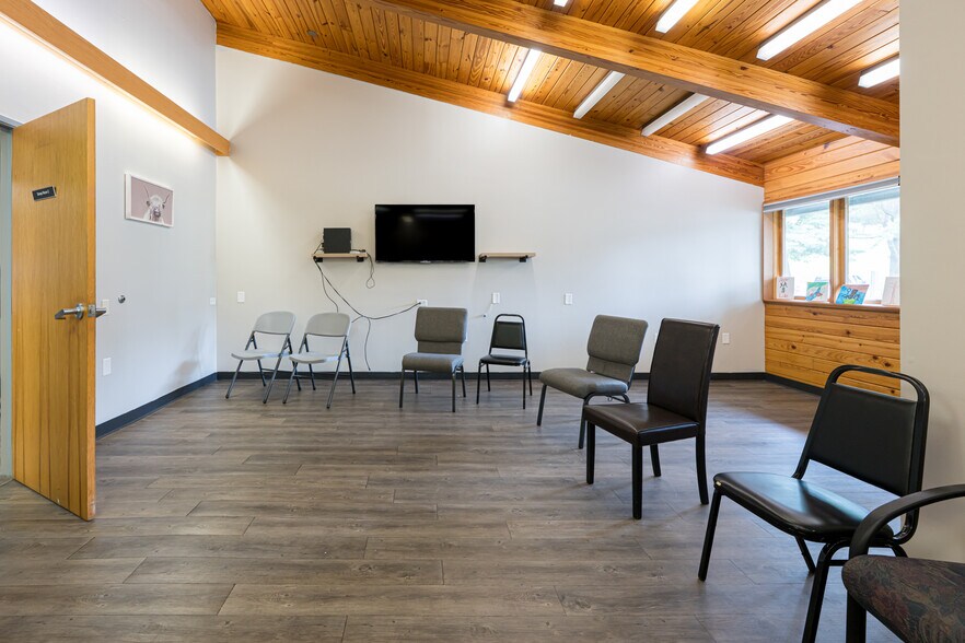 More Photos Of 90 Asheland Ave, Asheville Medical For Sale