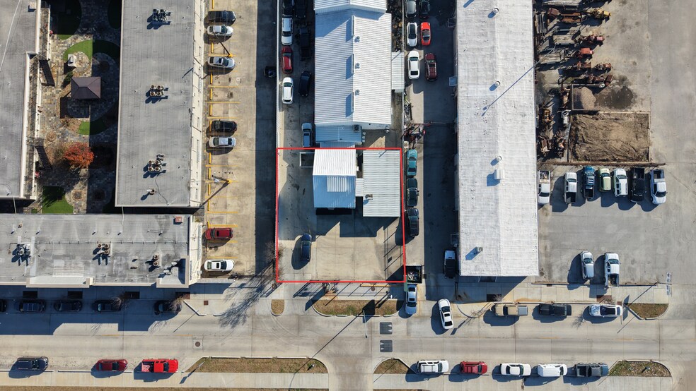 More Photos Of 5707 Schumacher Ln, Houston Auto Dealership For Lease