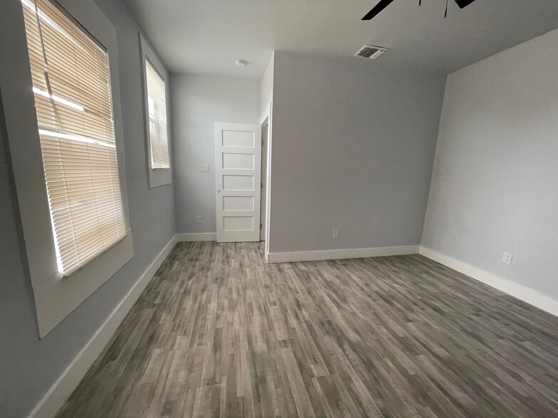 More Photos Of 1607 N Pine St, San Antonio Loft Creative Space For Lease