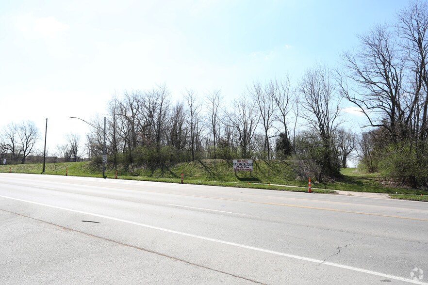 More Photos Of 1404 E 23rd St S, Independence Land For Sale