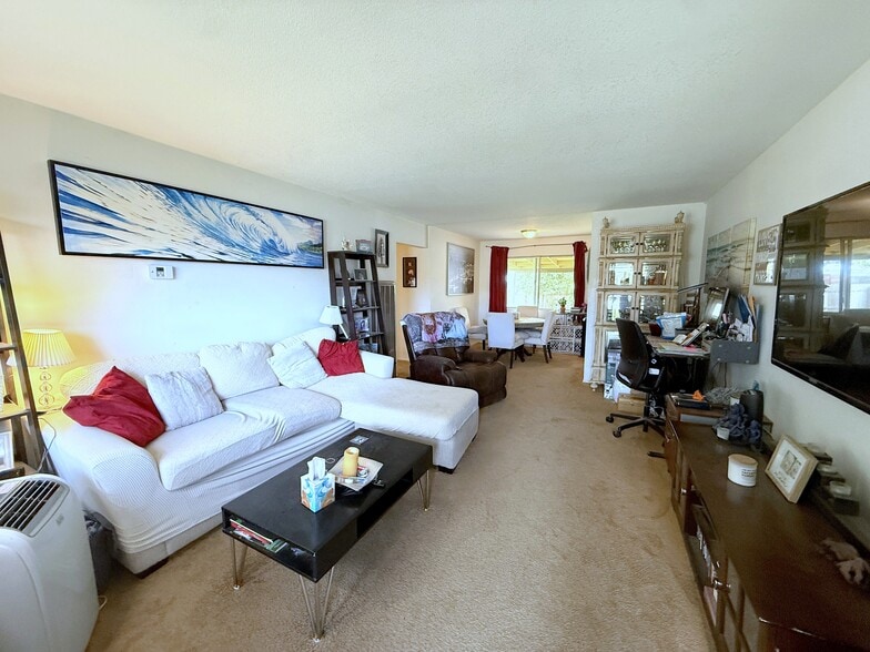 More Photos Of 50 Portal St, Oak View Multifamily For Sale
