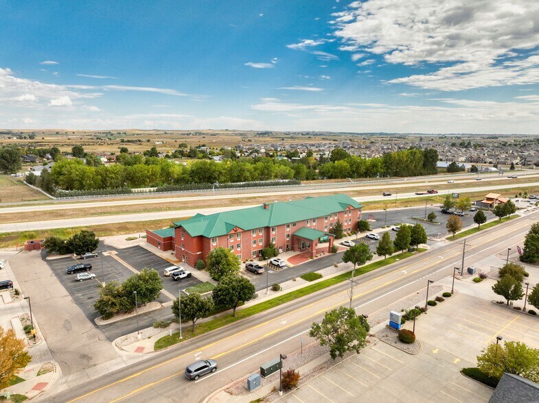 More Photos Of 7860 6th St, Wellington Hotel For Sale
