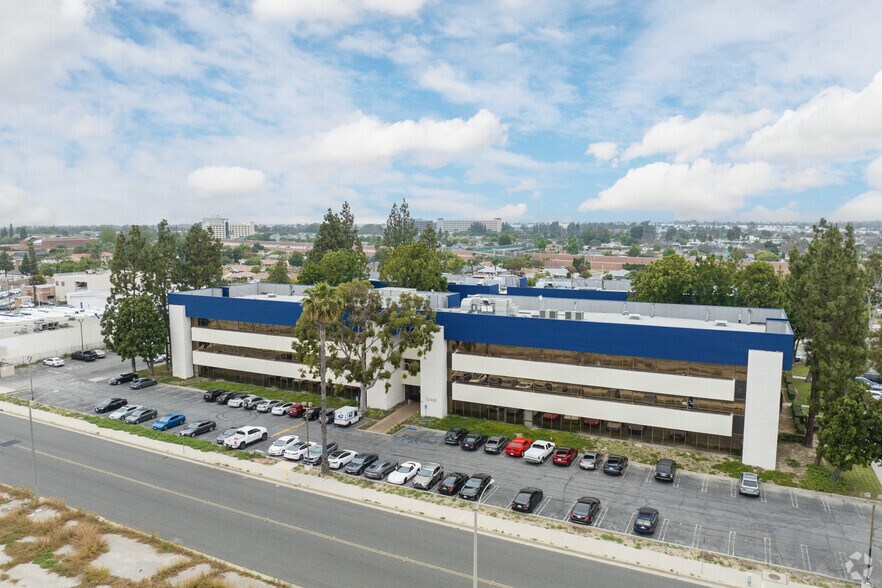 More Photos Of 12440 Firestone Blvd, Norwalk Unknown For Lease