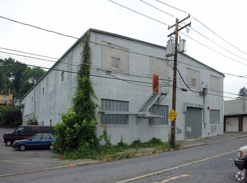 More Photos Of 206 E Hamilton St, Allentown Manufacturing For Sale