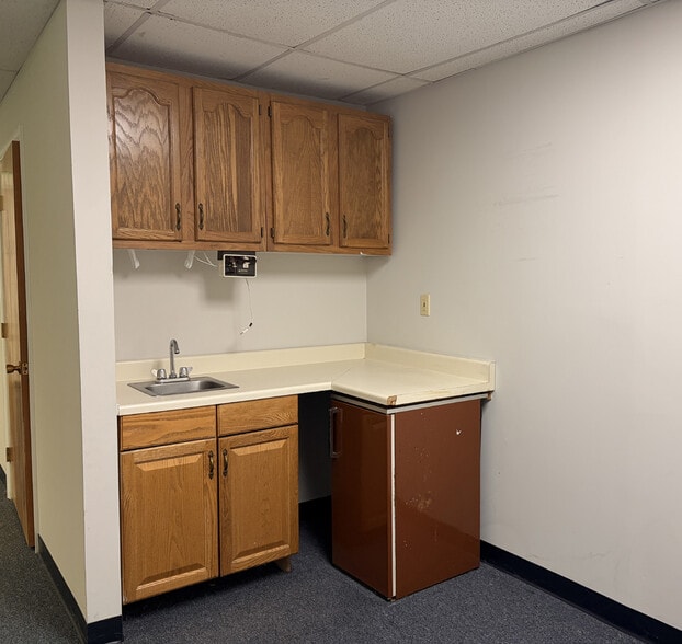 More Photos Of 5397 Twin Knolls Rd, Columbia Office Residential For Sale
