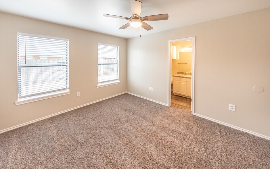 More Photos Of 602 N Belmont, Lubbock Apartments For Sale