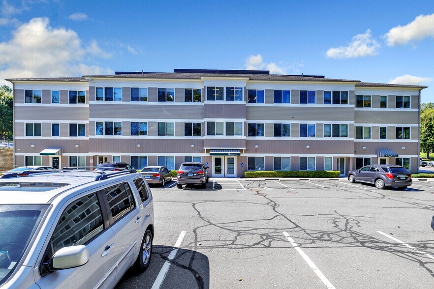 More Photos Of 1449 Old Waterbury Rd, Southbury Office For Sale