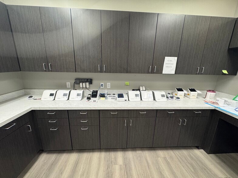 More Photos Of 1395 US Highway 183, Leander Unknown For Lease