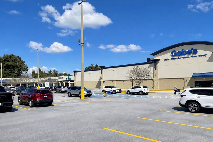 More Photos Of 4665-4749 66th St N, Saint Petersburg Unknown For Lease