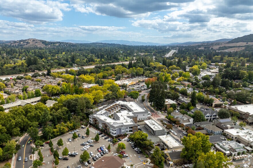 More Photos Of 600 Hartz Ave, Danville Storefront Retail Residential For Lease
