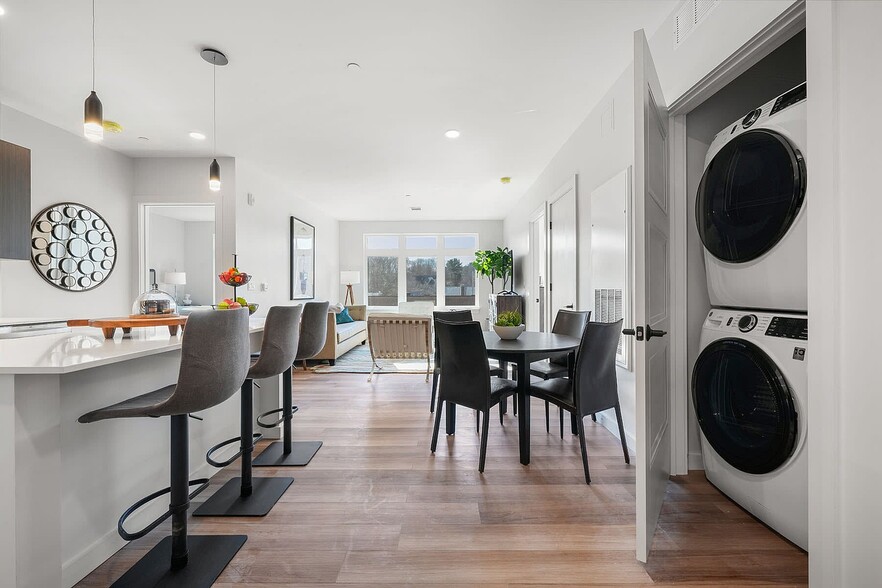 More Photos Of 22 Washington St, Weymouth Apartments For Lease