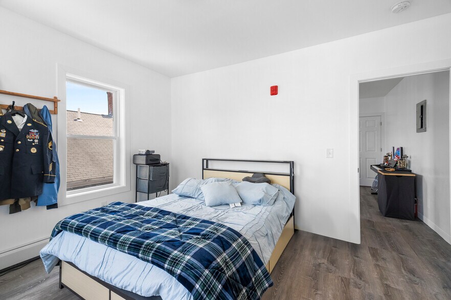 More Photos Of 116 Foundry St, Central Falls Apartments For Sale