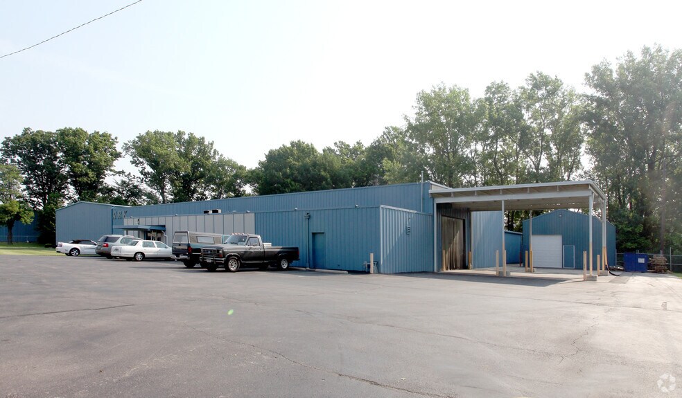 More Photos Of 2401 N Ritter Ave, Indianapolis Warehouse For Sale