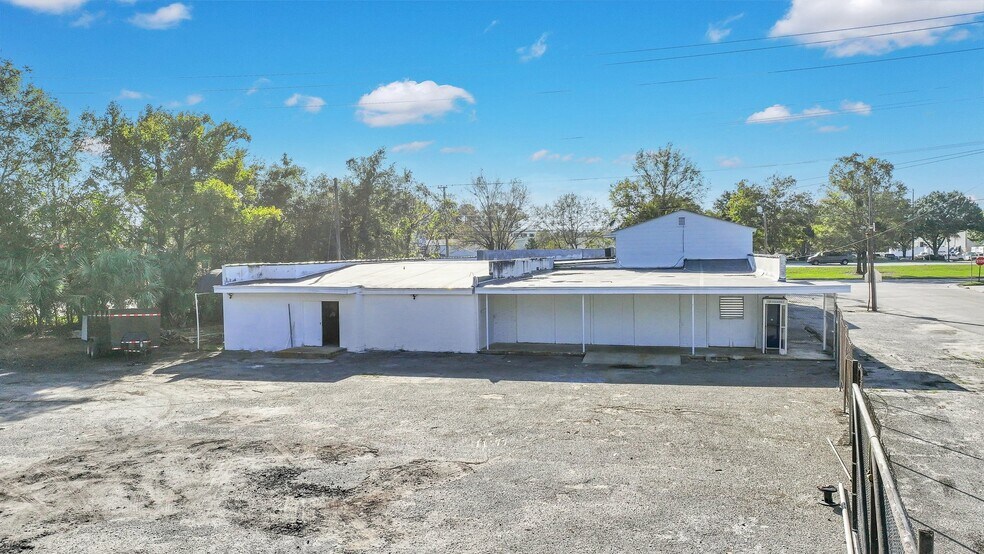 More Photos Of 4662 Rivers Ave, North Charleston Freestanding For Lease