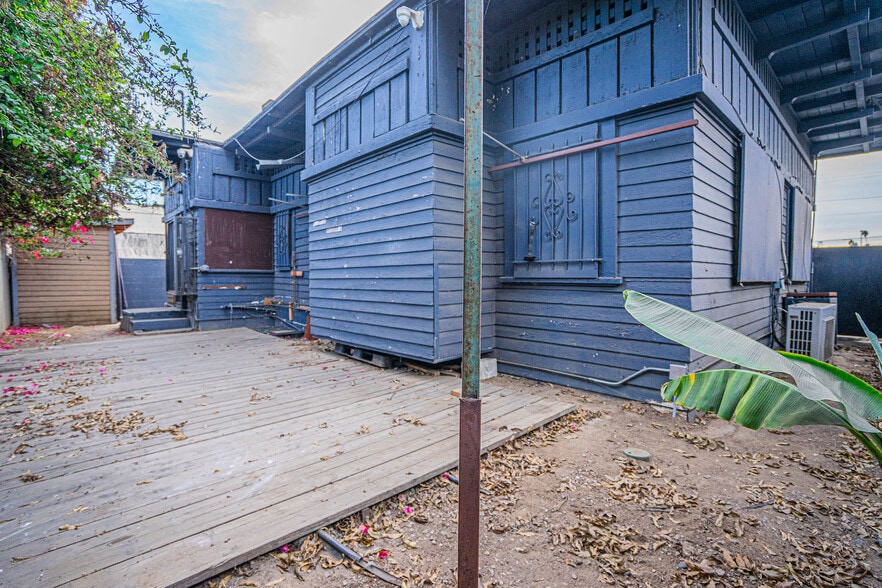 More Photos Of 1664 S Western Ave, Los Angeles Auto Dealership For Sale