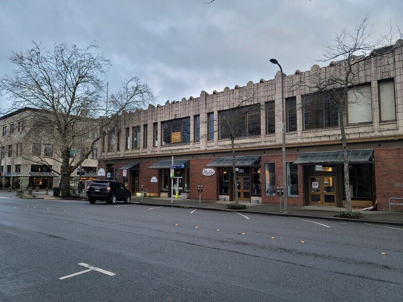 More Photos Of 1301 Cornwall Ave, Bellingham Office Residential For Sale