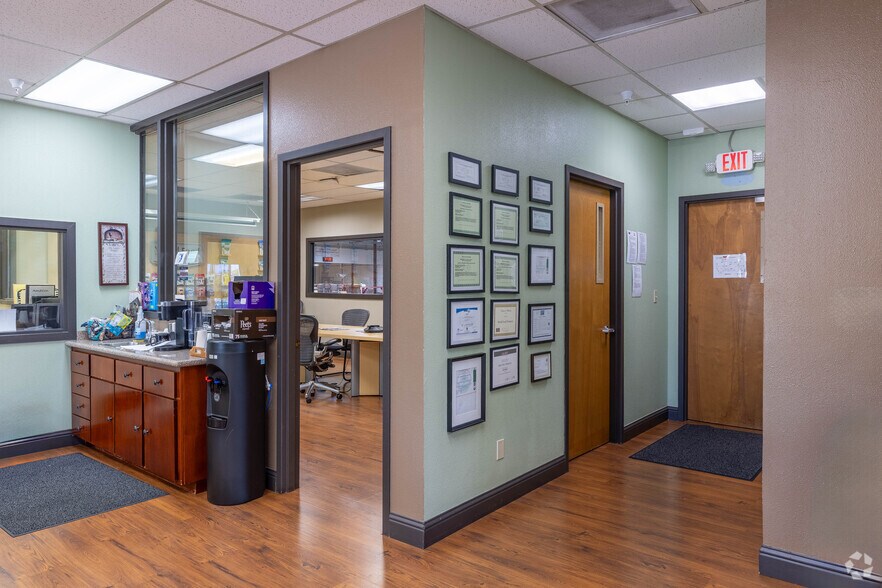 More Photos Of 1192 Vanderbilt Cir, Manteca Warehouse For Lease