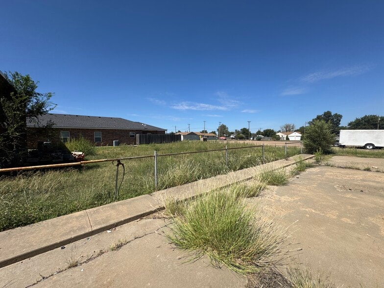 More Photos Of 1110 Penn St, Borger Office Residential For Sale