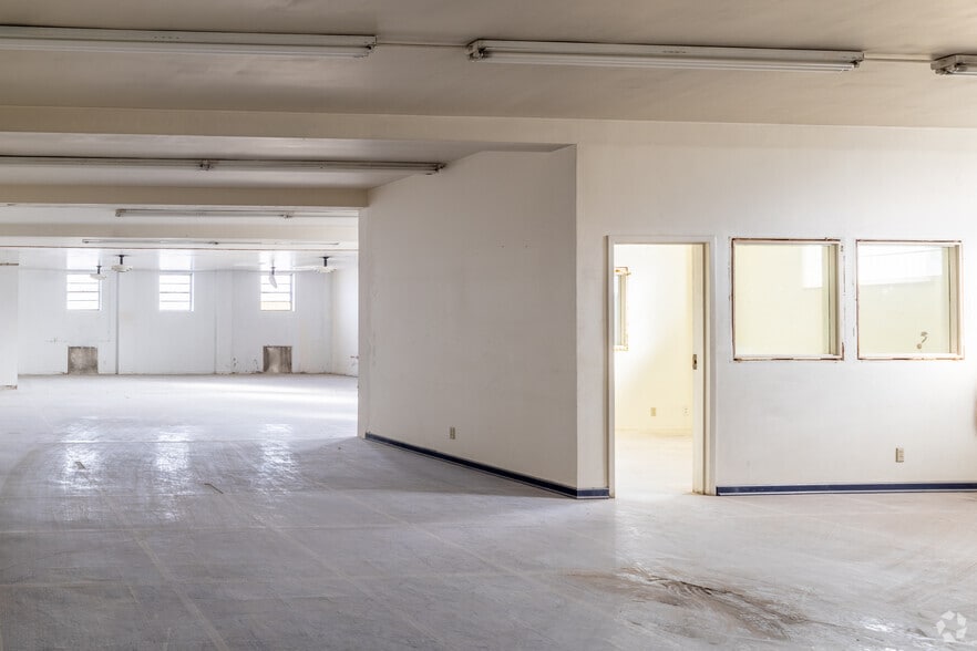 More Photos Of 31 N 4th Ave, Yakima Unknown For Sale