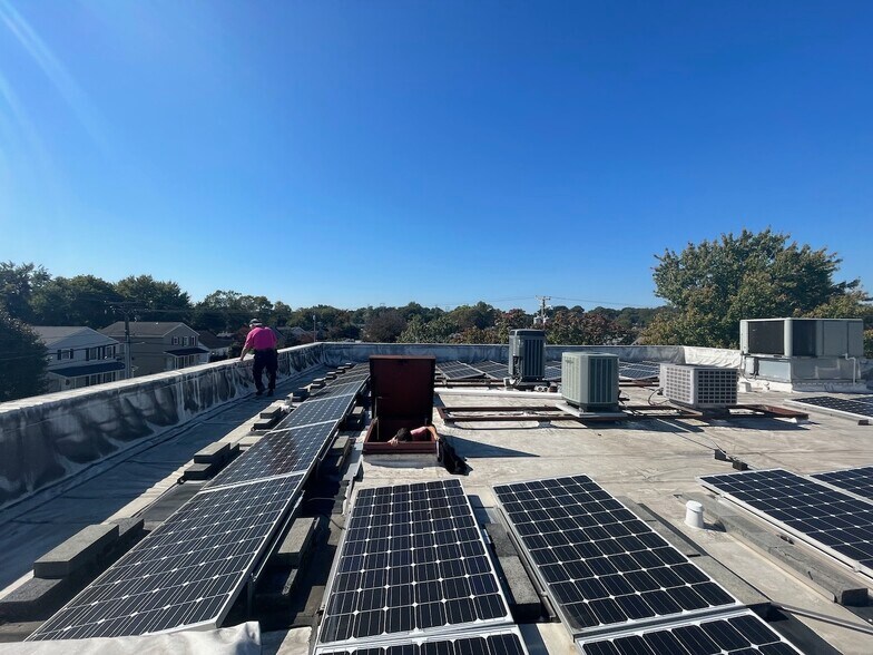 More Photos Of 14 NW Wellham Ave, Glen Burnie Office For Lease