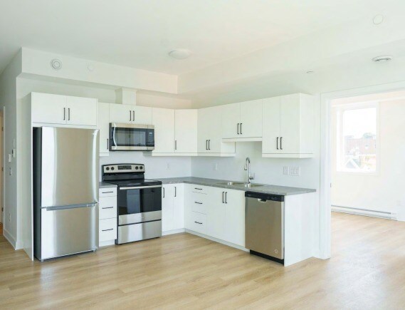 More Photos Of 7 Maple Av, Smiths Falls Apartments For Lease