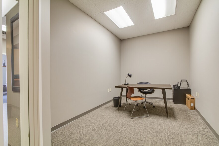 More Photos Of 227-229 S Washington Sq, Lansing Storefront Retail Office For Sale