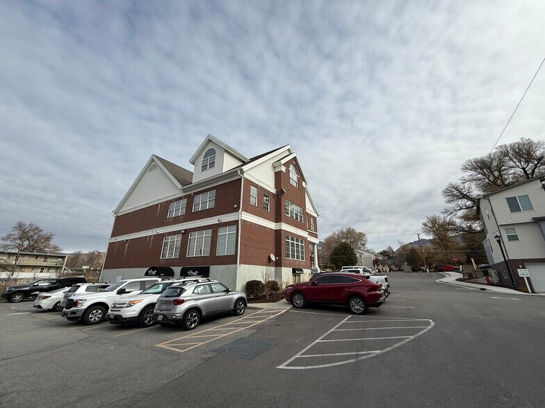 More Photos Of 4110 S Highland Dr, Salt Lake City Office For Sale