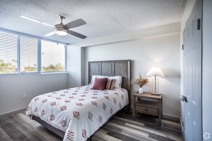 More Photos Of 45 S Idlewild, Memphis Apartments For Sale