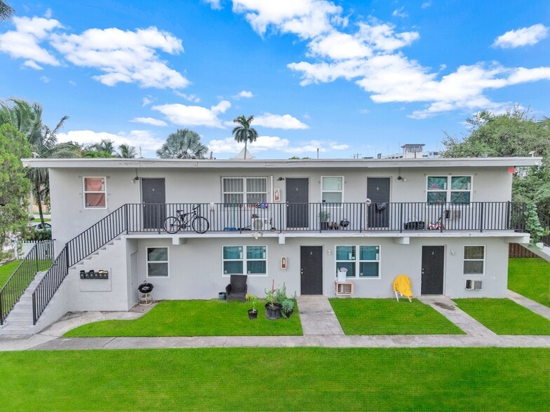 More Photos Of 186 NW 1st St, Homestead Apartments For Sale