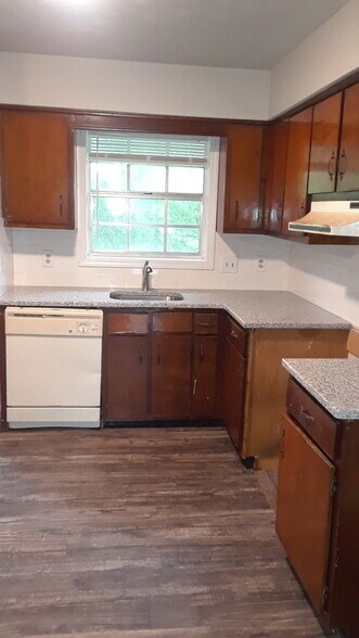 More Photos Of 323 S King Ave, Pine Mountain Apartments For Sale
