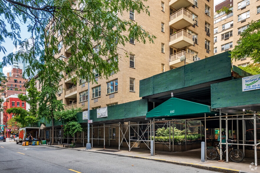 More Photos Of 415 E 52nd St, New York Apartments For Lease