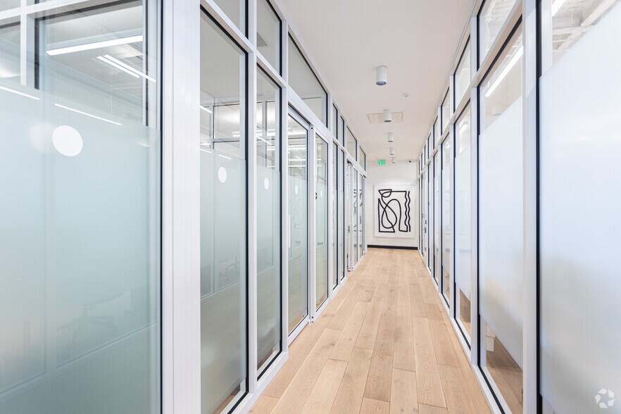 More Photos Of 250 E 200 S, Salt Lake City Coworking Space